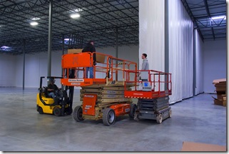 Warehouseheatingcurtain1.jpg Warehouseheatingcurtain1.jpg